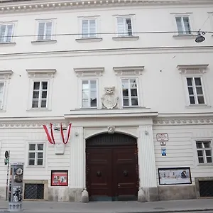 Datri Petite 10 Vienna