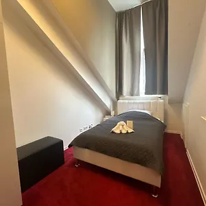 Datri Petite 4 Vienna